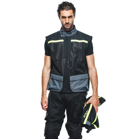 Ποιο καλοκαιρινό μπουφάν Dainese σου ταιριάζει;